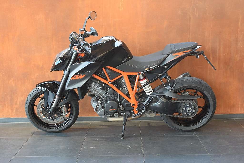 KTM 1290 Superduke R Naked Bike Willhaben