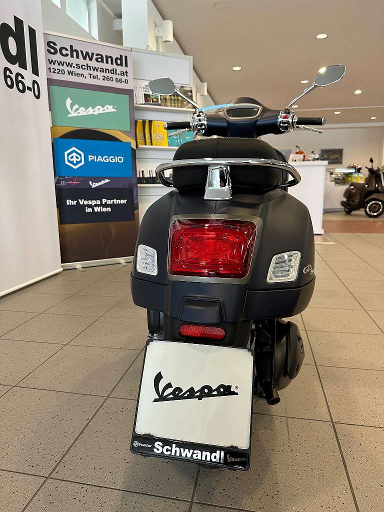 Vespa GTS 300 Supertech RST Roller Scooter Willhaben