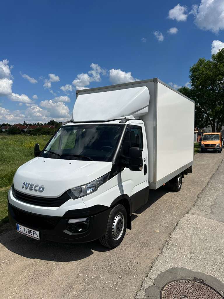 IVECO Daily Ladebordwand Kofferaufbau Transporter Kastenwagen 2018