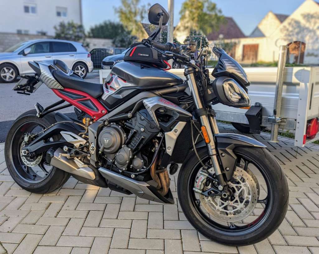 Triumph Street Triple Rs Mj Naked Bike Willhaben