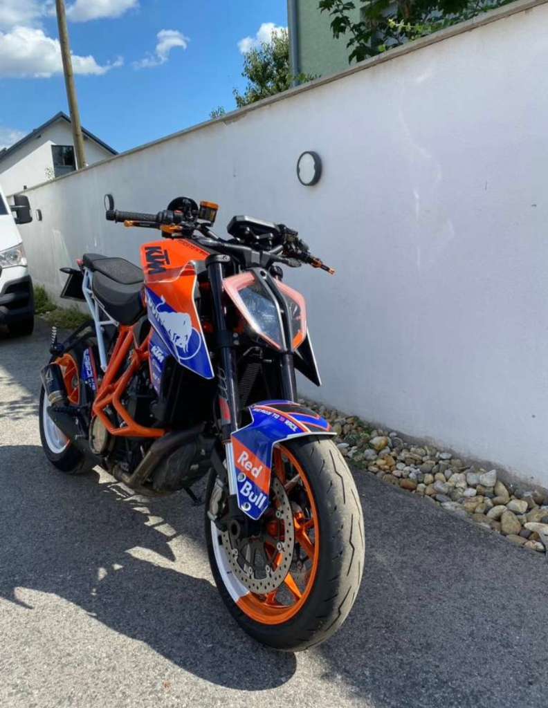 KTM Super Duke 1290 R Naked Bike Willhaben