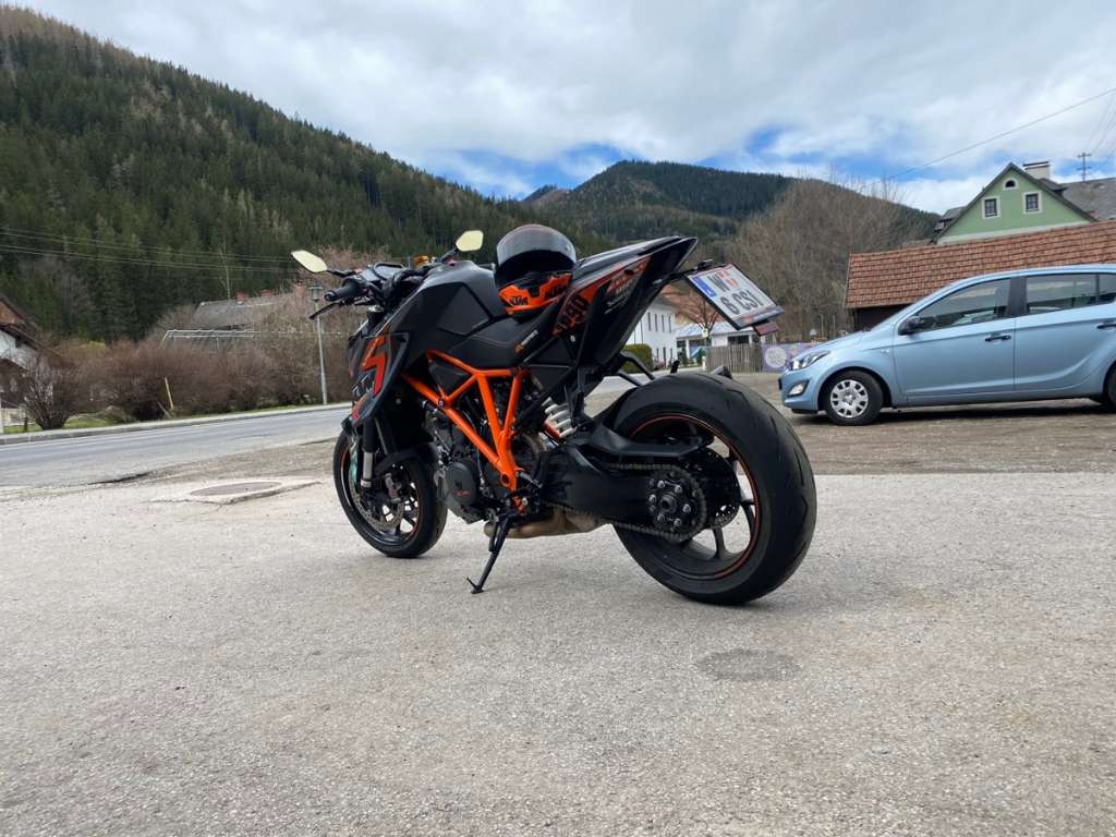 Ktm Super Duke R Naked Bike Willhaben