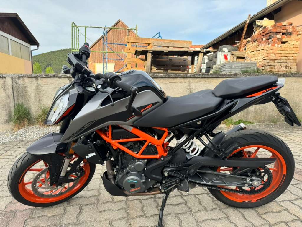 KTM 390 Duke Naked Bike Willhaben