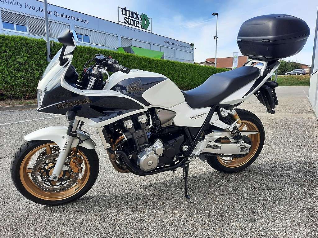 Honda Cb S Monatlich Top Zustand Naked Bike Willhaben