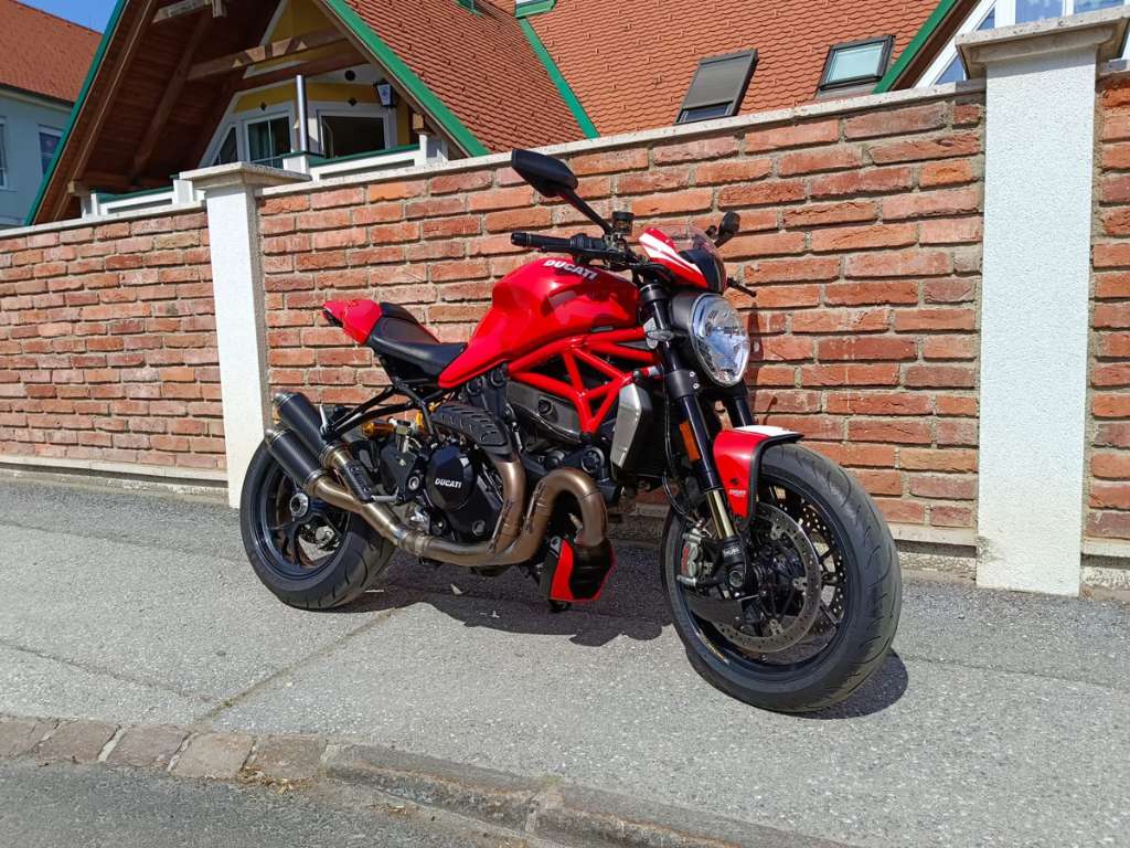 Ducati Monster 1200 R Naked Bike Willhaben