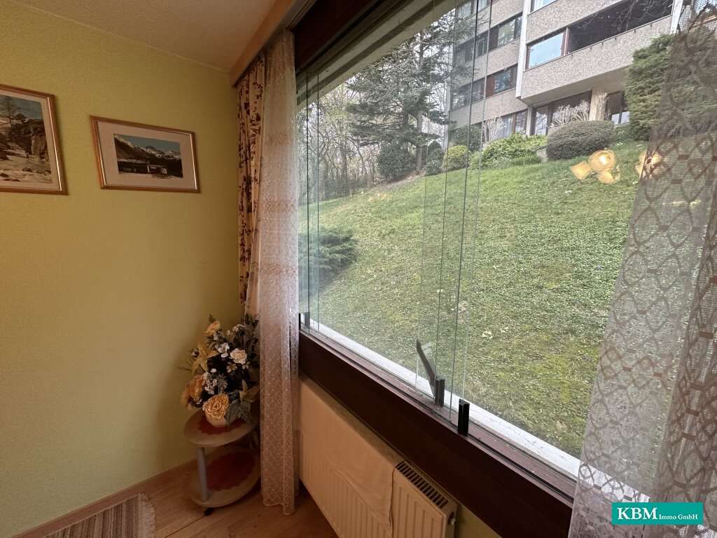 Sanierungsbed Rftige Wohnung Mit Blick Ins Gr Ne Und Ruhelage M