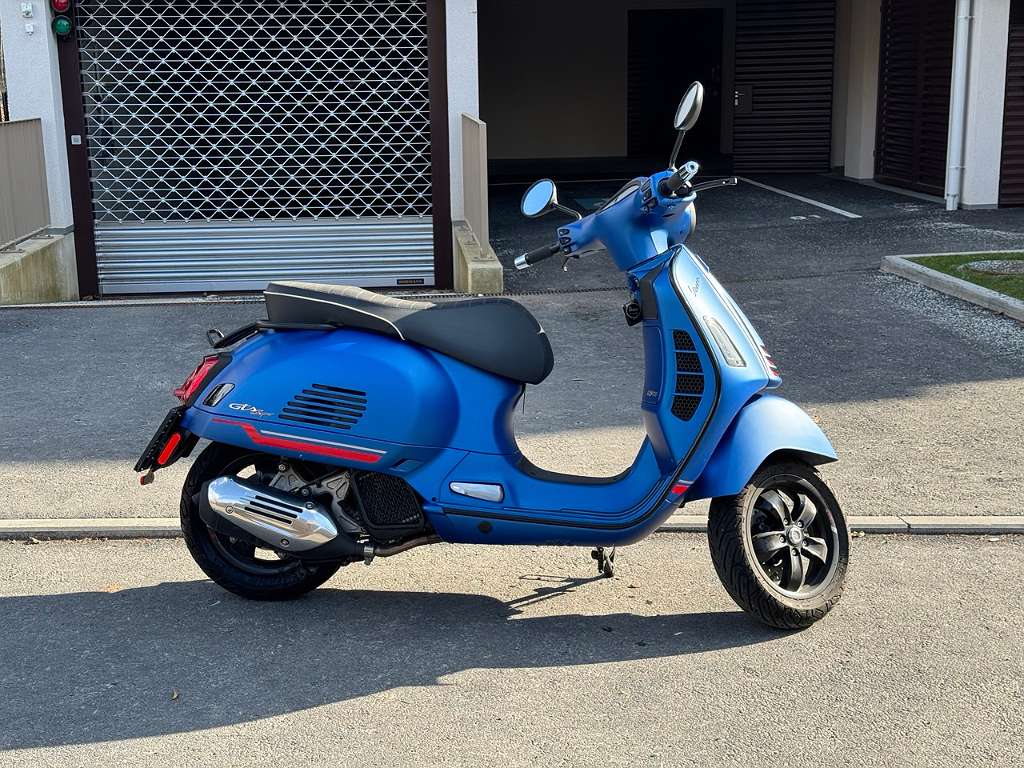 Vespa GTS Vespa GTS 125 Super Sport ABS E5 Roller Scooter Willhaben