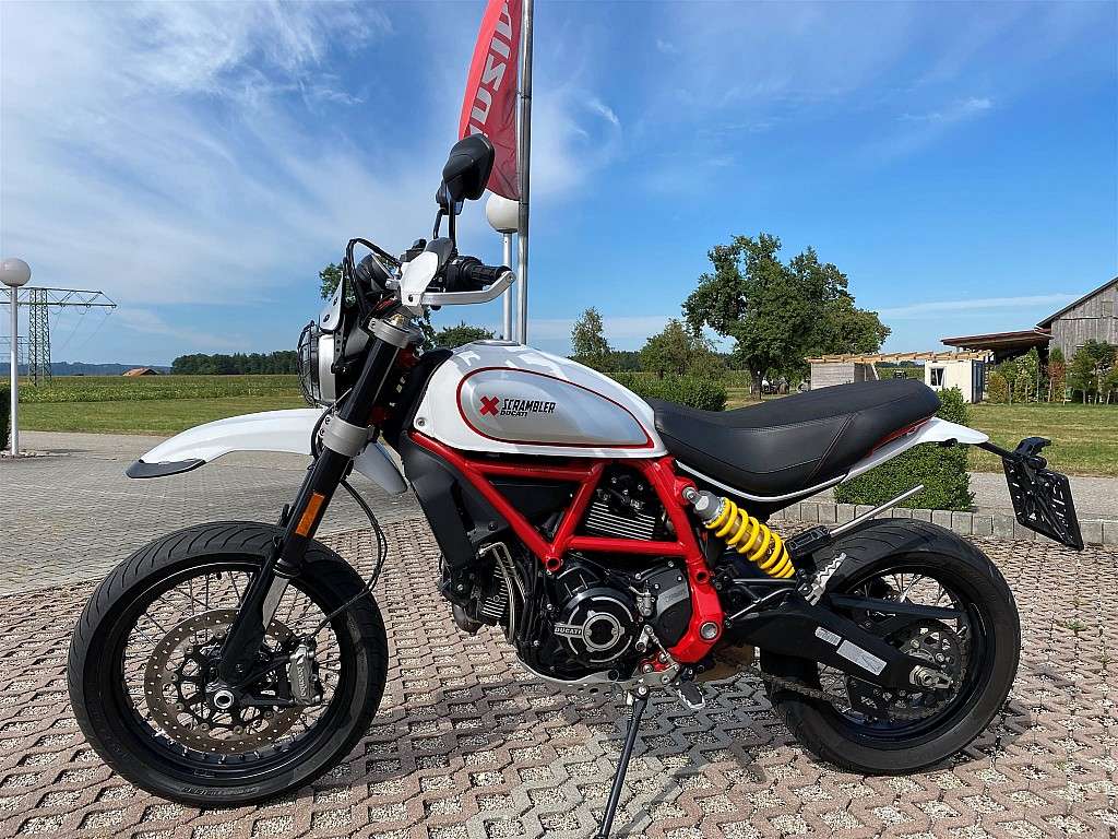 Ducati Scrambler Desert Sled Naked Bike Willhaben