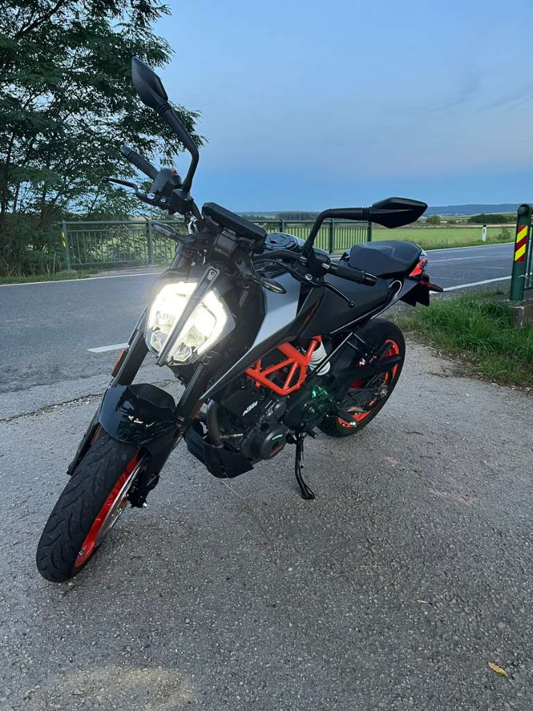 KTM Duke 390 Naked Bike Willhaben