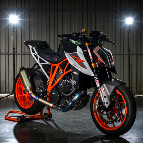 KTM Super Duke 1290 R Naked Bike Willhaben