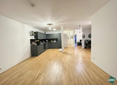 Attraktive 4-Zimmer Wohnung mit großer Terrasse nahe der Siemens AG ab Oktober