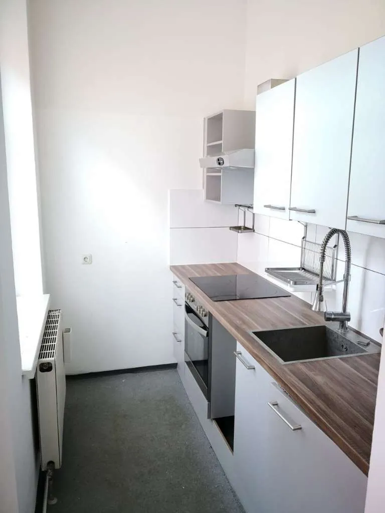 Provisionsfreie, vermietete, renovierte Altbauwohnung im Zentrum von Linz, Nähe Musiktheater - Ansicht 3