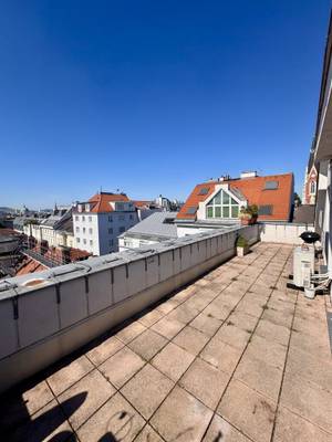 herrliche Dachterrassenwohnung mit Traumblick über die Dächer Wiens bis Karlskirche und Stephansdom unweit Belvedere! *klimatisiert*