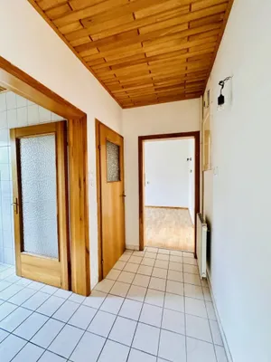 Haus kaufen in Wiener Neustadt – 150 m², € 459.000 – Bild 7 von 12