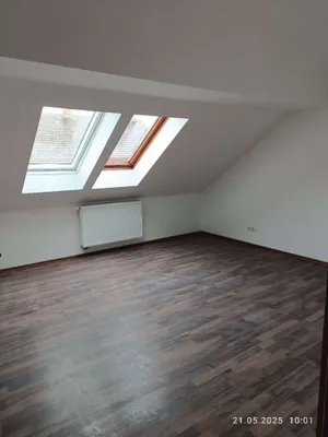 3-Zimmer-Wohnung mieten in Wiener Neustadt – 80 m², € 870 – Bild 2 von 8