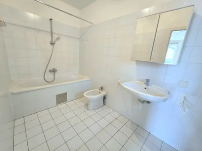 4-Zimmer-Wohnung mieten in Graz – 137 m², € 2.119 – Bild 10 von 10