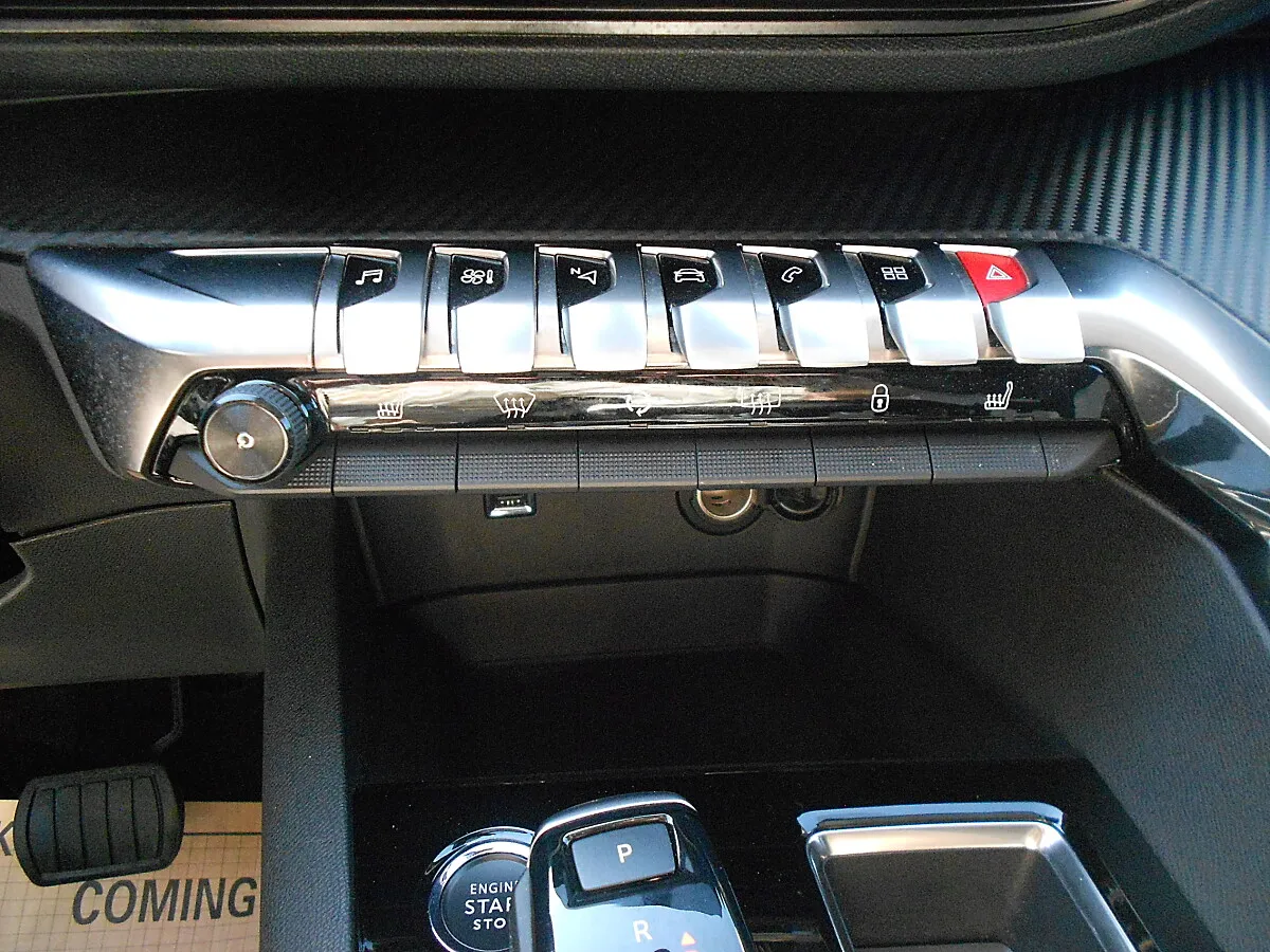 Peugeot 3008 1.2 PureTech 130 Style (EURO 6d) – Bild 9