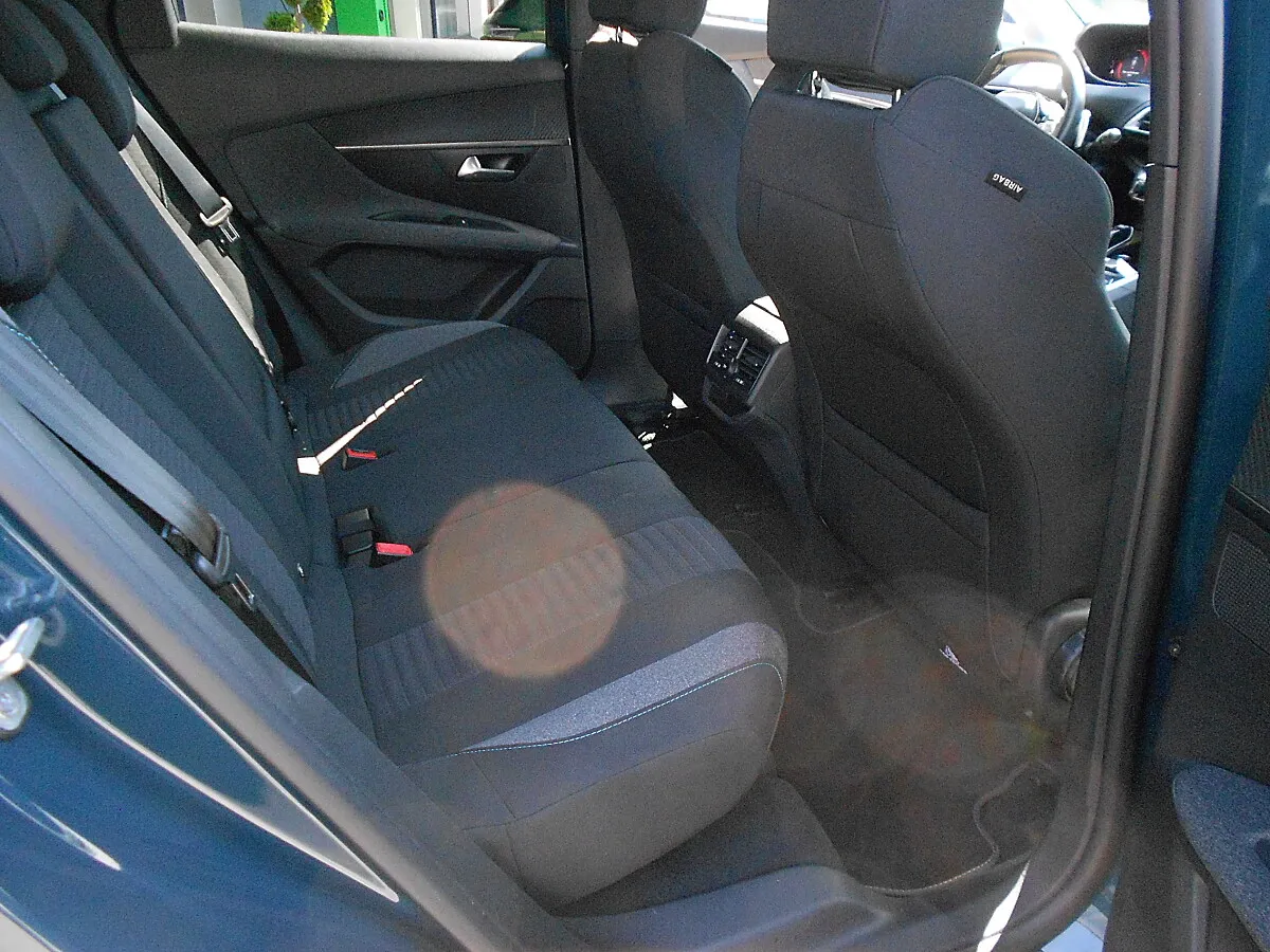 Peugeot 3008 1.2 PureTech 130 Style (EURO 6d) – Bild 16