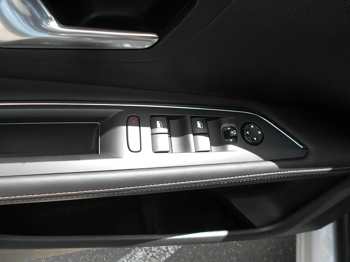 Peugeot 3008 1.6 BlueHDi 120 FAP GT Line – Bild 13