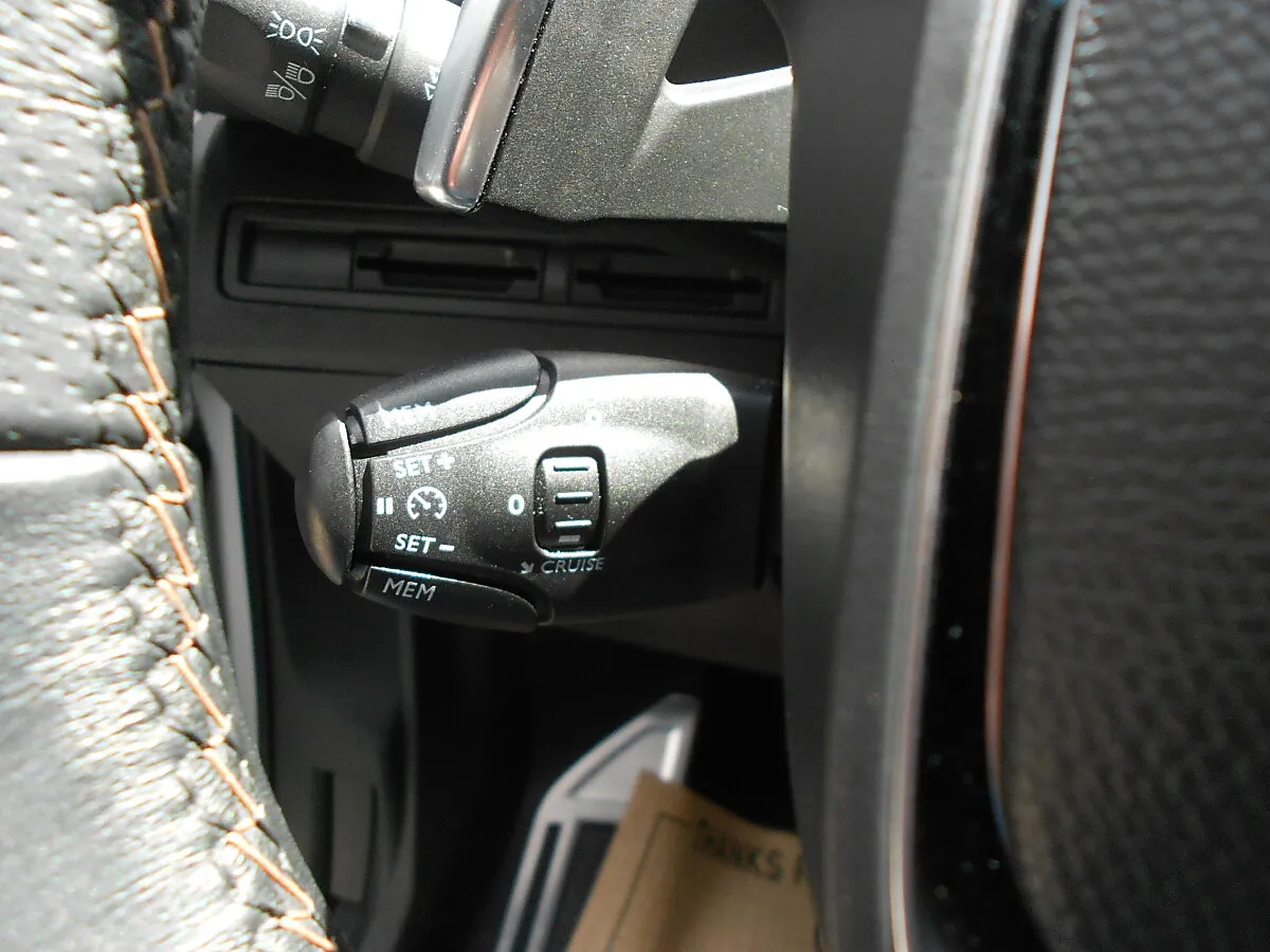 Peugeot 3008 1.6 BlueHDi 120 FAP GT Line – Bild 9