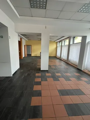 5-Zimmer-Gewerbeimmobilie mieten in Linz – 300 m² – Bild 15 von 17