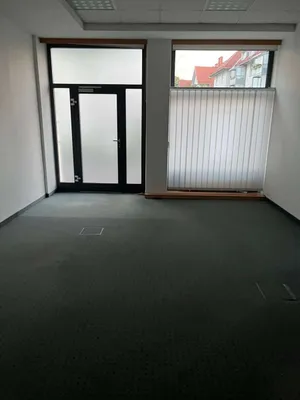 5-Zimmer-Gewerbeimmobilie mieten in Linz – 300 m² – Bild 3 von 17