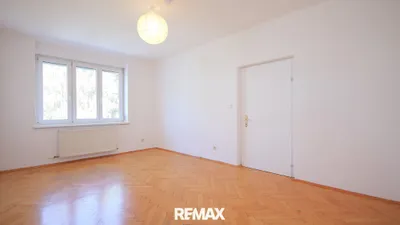 Zentrale 3,5-Zimmer-Wohnung mit Balkon und perfekter Infrastruktur, photo 2