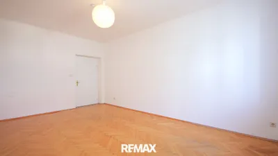 Zentrale 3,5-Zimmer-Wohnung mit Balkon und perfekter Infrastruktur, photo 3
