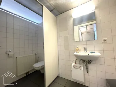 1-Zimmer-Gewerbeimmobilie mieten in Wien – 115 m², € 1.917 – Bild 16 von 16