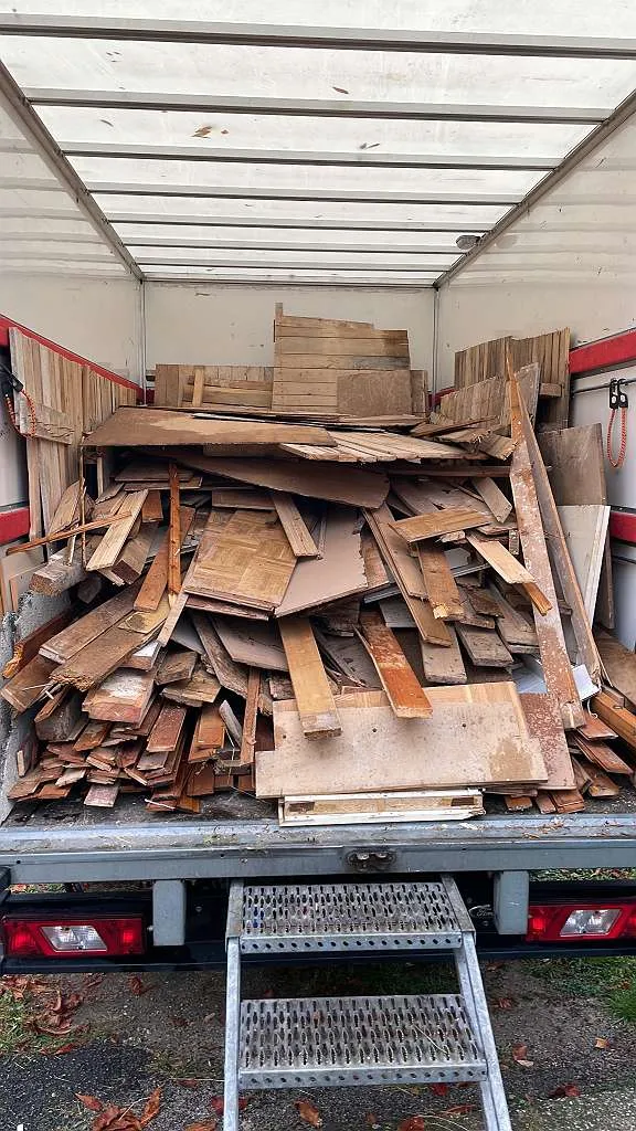 Günstige Umzug, Übersiedlung, Möbeltransport, Entrümpelung, Klavier Transport, Flügel Transport, Tresor Transport, Lastentaxi 20m3