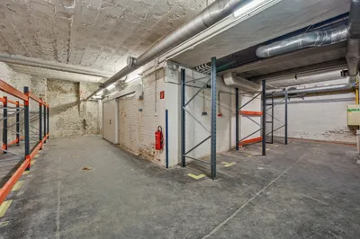 Gewerbeimmobilie mieten in Wien – 980 m², € 10 – Bild 4 von 12