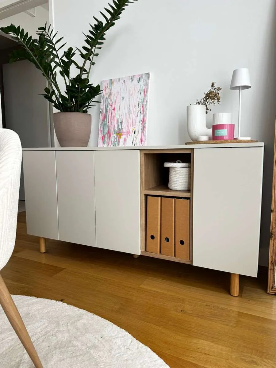 Ikea Kommode - Schrank, helles Graubeige, 150x42x75 cm, € 150,- (1220 Wien)