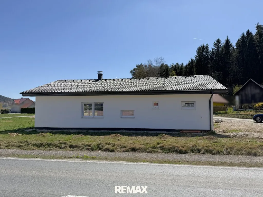 Alles auf einer Ebene - pflegeleichter Bungalow, schlüsselfertig zum Einziehen – pohled 2