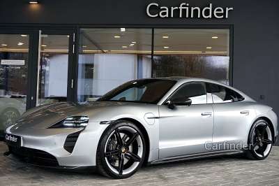 Porsche Taycan Turbo 83,7kWh BOSE SPORT Design-Paket Ca...