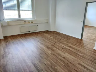 Gewerbeimmobilie mieten in Wels – 531 m² – Bild 2 von 16