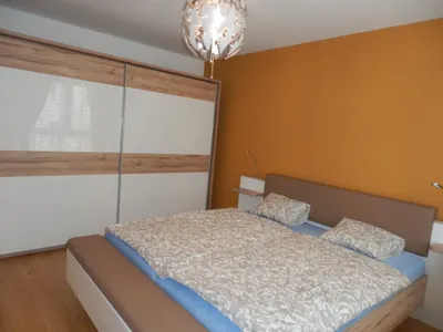 10 Minutes to VIC - Fully Furnished One-Bedroom Apartment – Bild 2