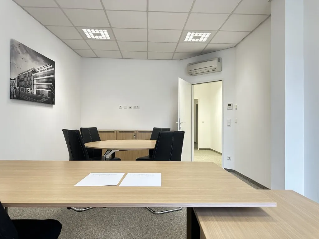 Ansprechende Büro-/Praxisräume im Zentrum von Schwechat - Ansicht 2