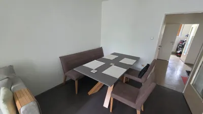 Helle 2-Zimmer-Gemeindewohnung mit großer Loggia, unbefristetem Mietvertrag & kompletter Möblierung - sofort bezugsfertig – Bild 3