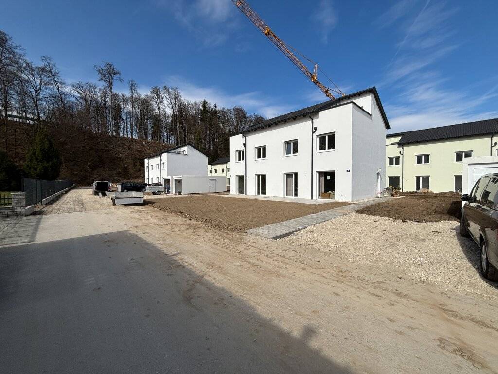 Leistbare Neubau Doppelhäuser 128 m², Kauf ab nur EUR 1.505,- /Monat, hohe Förderung fix 1,5%/10 J., Galerie, Dachterrasse, Eigengarten, Einzelgarage - Ansicht 2