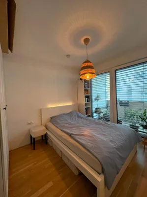 Ab 1.11. - Kaisermühlen: Kompakte, moderne, 1-1/2-Zimmer-Singlewohnung mit ca. 6m² straßenseitiger Loggia – Bild 3
