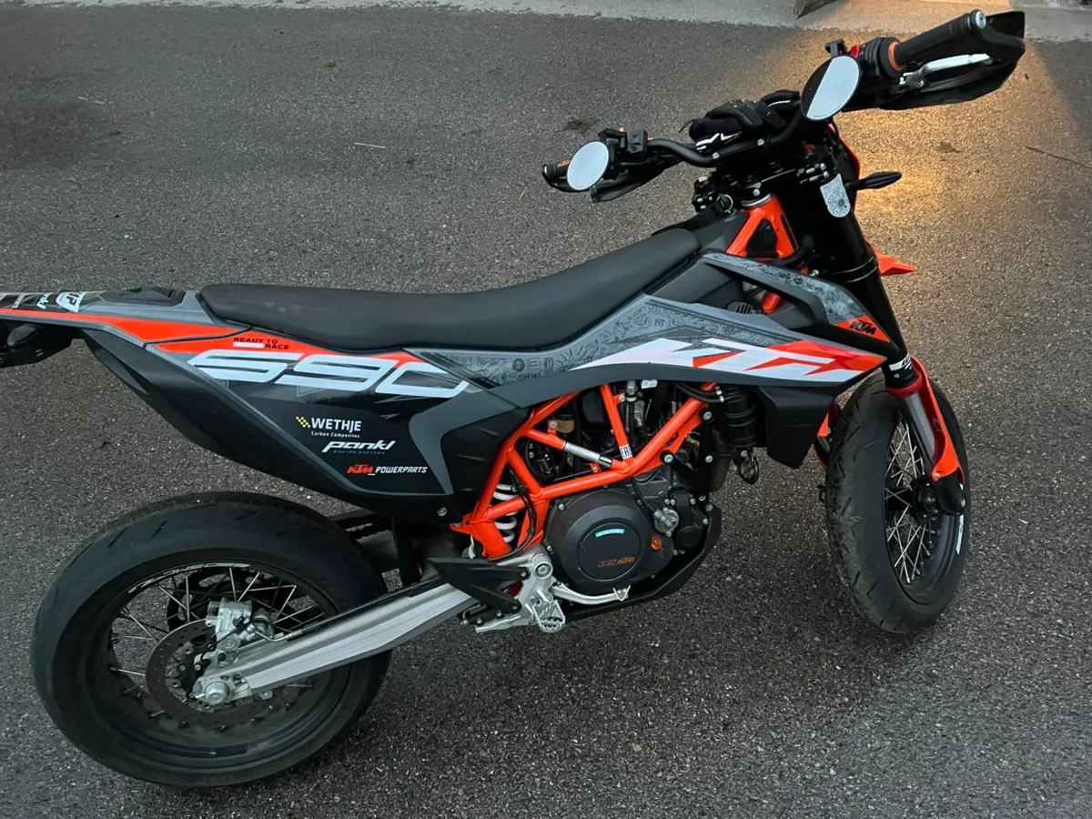 KTM 690