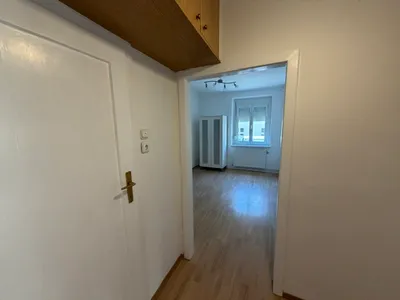 Gepflegte 2-Zimmer-Wohnung in ausgezeichneter Lage – Bild 2