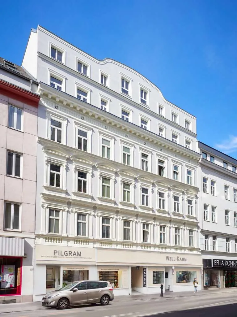 Apartment im Dachgeschoss - Altbauflair trifft modernes Design | U4 Pilgramgasse - freier Mietzins, Wien