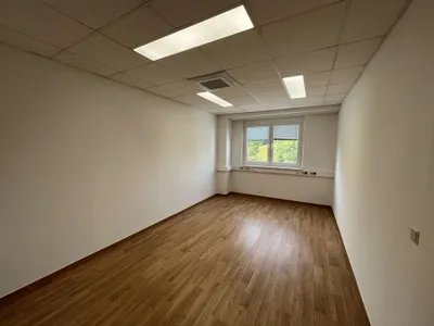 1-Zimmer-Gewerbeimmobilie mieten in Baden – 21 m², € 306 – Bild 2 von 4