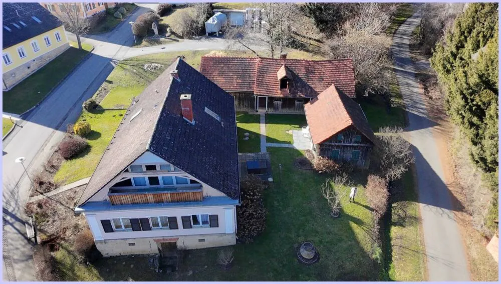 Bauernhaus - Wohnhaus mit Nebengebäude, teilw.saniert. Carport. Innenhof, St. Anna/Gießelsdorf. - Widok 2