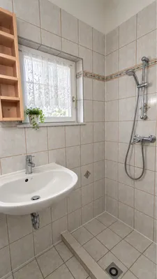 2-Zimmer-Haus mieten in Baden – 40 m², € 1.100 – Bild 12 von 15