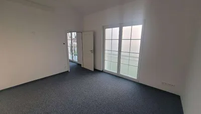 3-Zimmer-Gewerbeimmobilie mieten in Salzburg-Umgebung – 100 m², € 1.200 – Bild 3 von 9