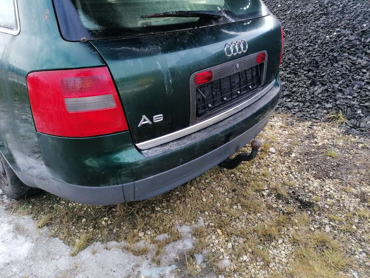 Audi A6 Variant type C5 Ersatz Teile Schlachtfest