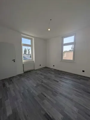 1-Zimmer-Wohnung mieten in Mödling – 27,94 m², € 585 – Bild 1 von 7