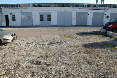 Gewerbeimmobilie mieten in Wiener Neustadt Land – 186 m², € 1.599 – Bild 2 von 6